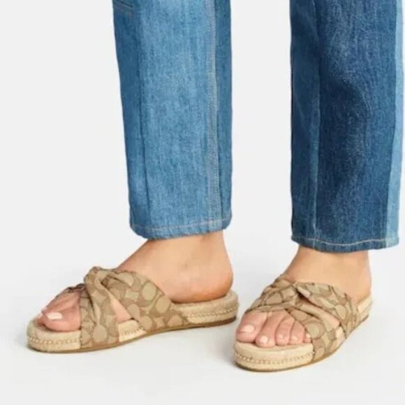 Coach Charli‎ Sig Espadrill SZ 7 - NWOT - Picture 1 of 7